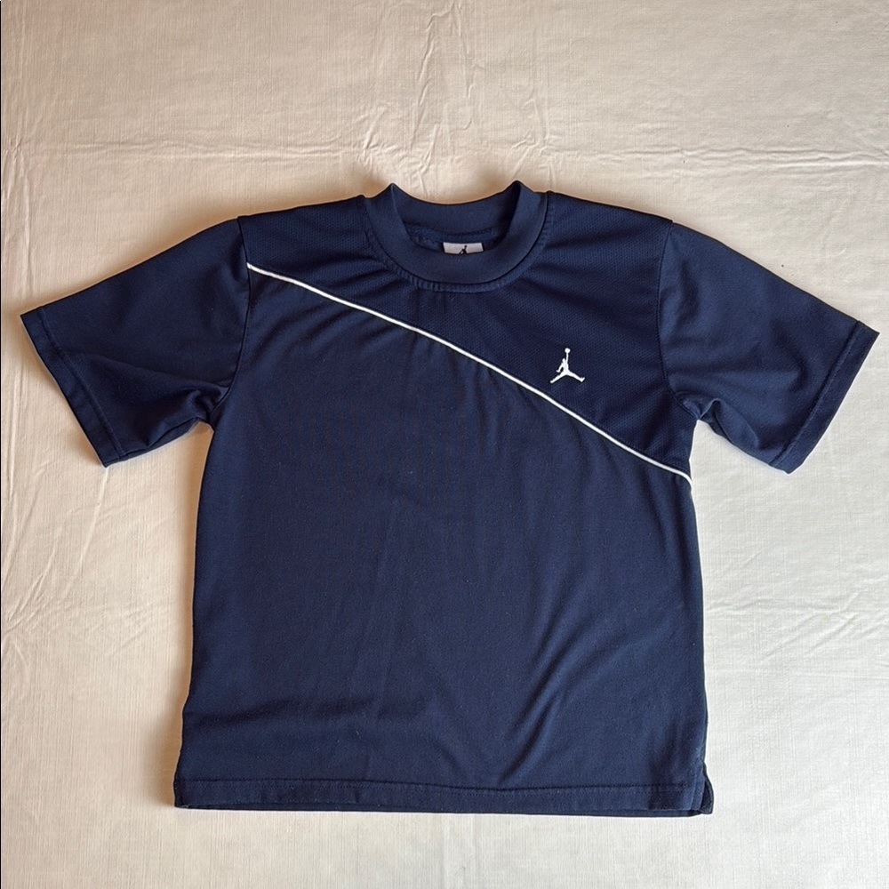 JORDAN Boy’s Navy White Accent Short Sleeve Crewneck Shirt Size 7